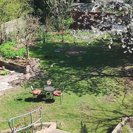 Mini-Apartment Ruhig Und Verkehrsguenstig In Berlin Kültér fotó
